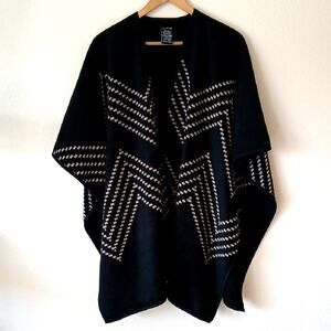 Ike Behar Fashion Wrap Shawl Fleece